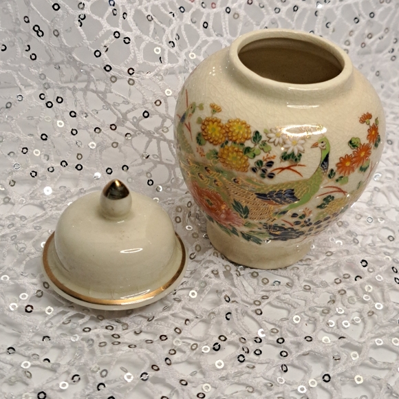 Small Japanese jar. 2 peacocks - Picture 5 of 6